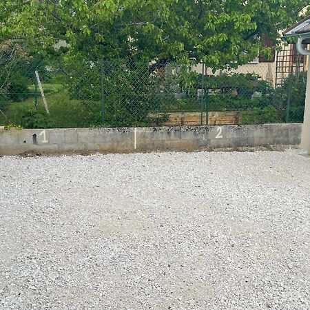 Jardin Prive 2 Bed & Breakfast La Ravoire ภายนอก รูปภาพ